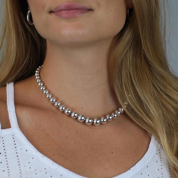 Authentic Tiffany & Co.10mm Ball Beaded Necklace. - Picture 14 of 15